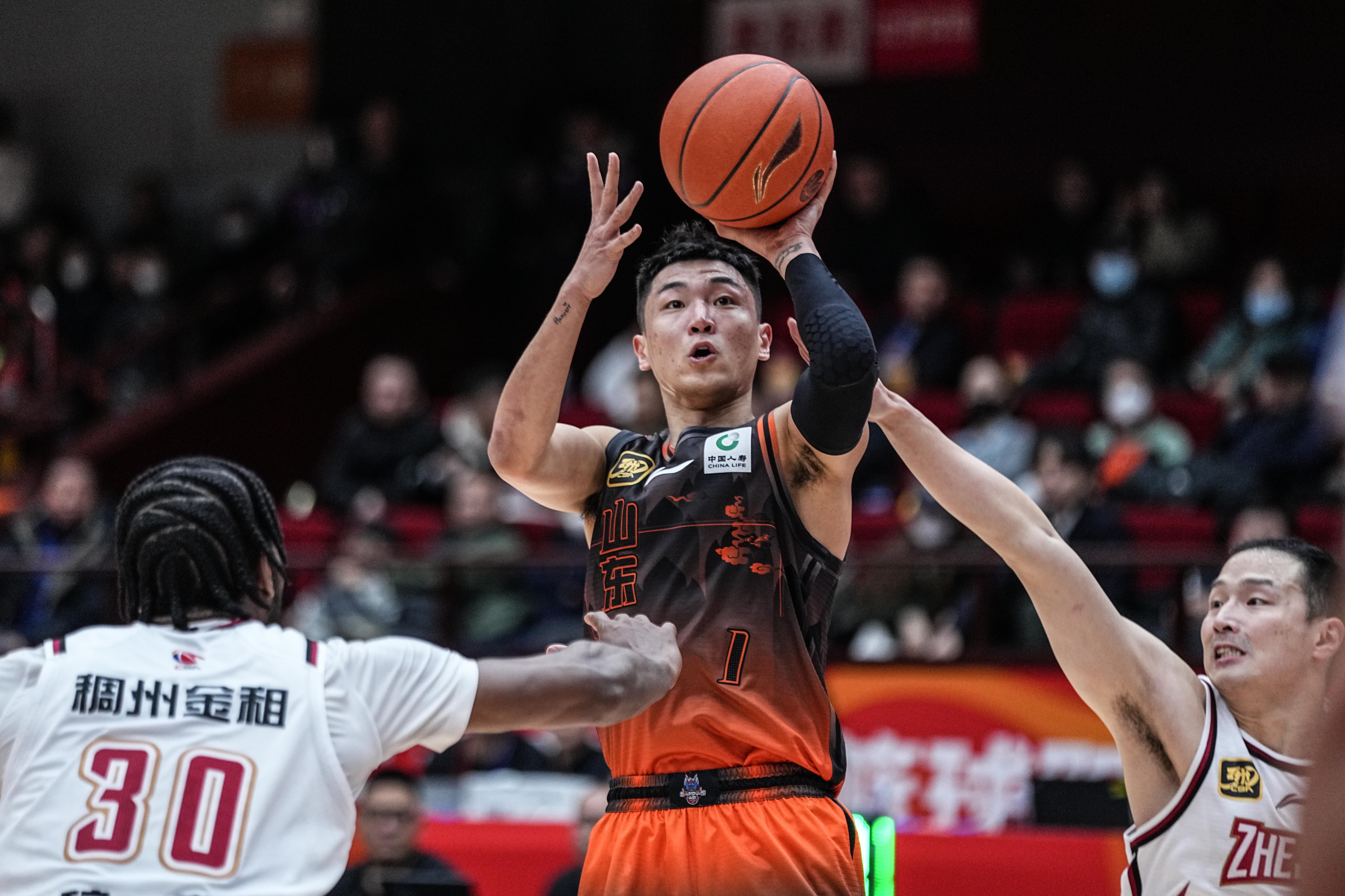 包含山东男篮发布备战花絮，集结日扳平良机，NBA季后赛任务艰巨，控场能力受关注的词条-九游娱乐APP