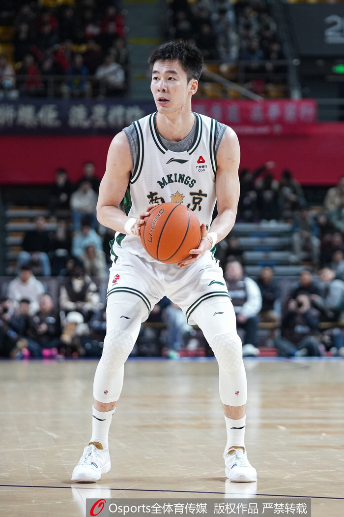 包含皇家马德里今晨止住颓势;志在CBA常规赛名次提升;压力陡增;阵容厚度经受考验的词条-九游网页版